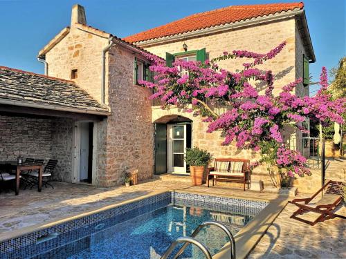 Πισίνα στο ή κοντά στο Villa Ivana