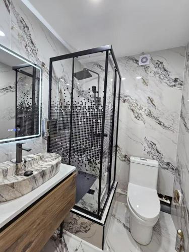 Ванная комната в Central Guest House