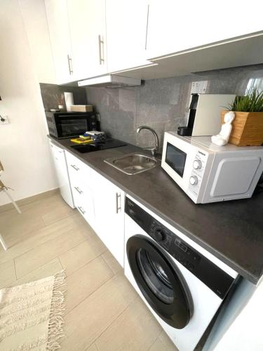 Reel Apartments- Luxury Studio with swimming pool.