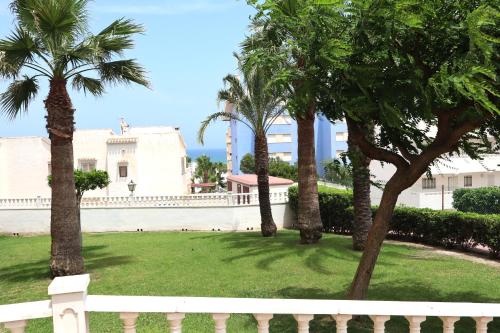 Reel Apartments- Luxury Studio with swimming pool.