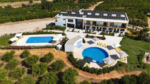 Foto Orange Grove Residence 5