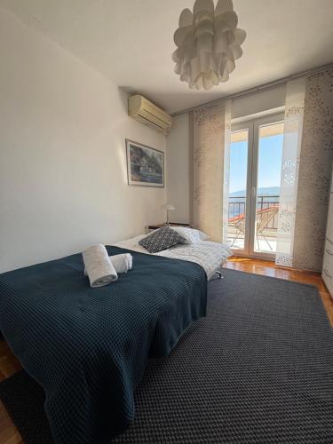 S Apartment