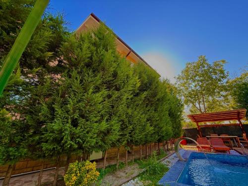 Kolam renang di atau dekat dengan Villa with Hot Pool
