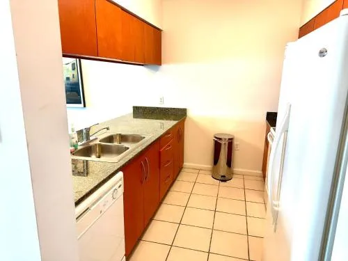 1BR Brickell included Pool, Gym and Free Parking photo 9