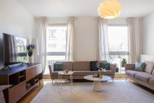 Eiffel Tour - Lovely 2 bedrooms apartment