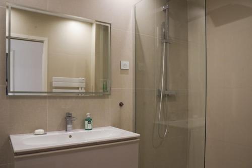 Eiffel Tour - Lovely 2 bedrooms apartment