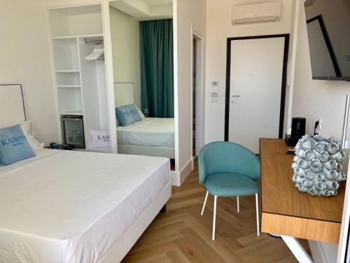 Una cama o camas en una habitación de Kairos Tropea
