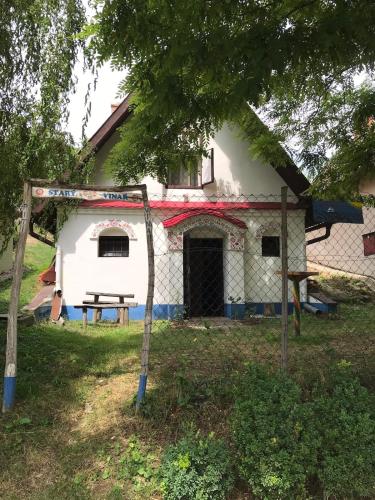 Vinný sklípek STARÝ VINAŘ