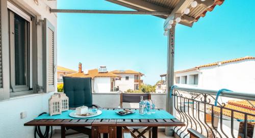 Balkoni atau teres di MEDUSA house