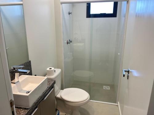 Bilik mandi di Apartamento no Icon by Bexap Stays