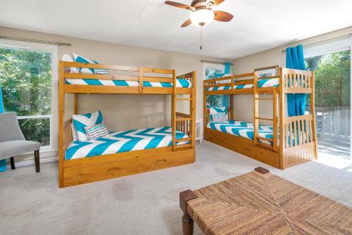 Gallery image of 2204 Ocean Road in Saint Simons Island