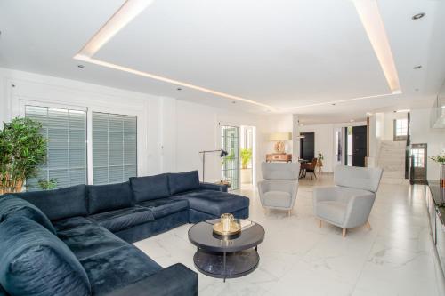 Villa Zion Tenerife with Heated Pool