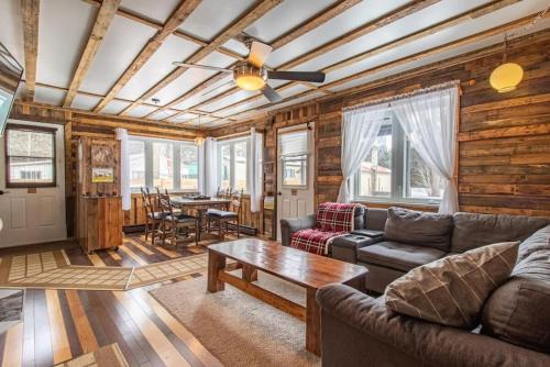 Гостиная зона в Chalet Le Mignon Nature Escape & Comfort