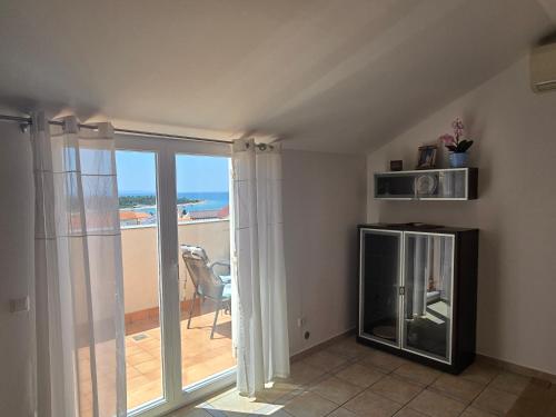 Penthouse Sea View Novalja Center