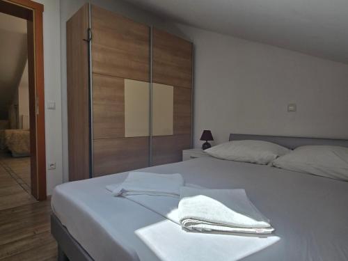 Penthouse Sea View Novalja Center