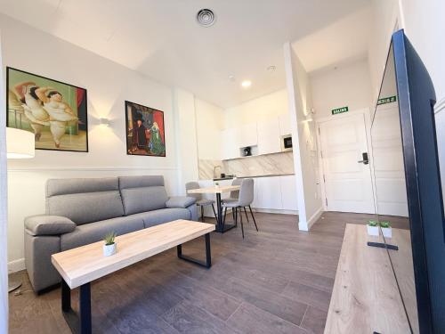 Apartamentos Mk77 León Zuloagaにあるキッチンまたは簡易キッチン
