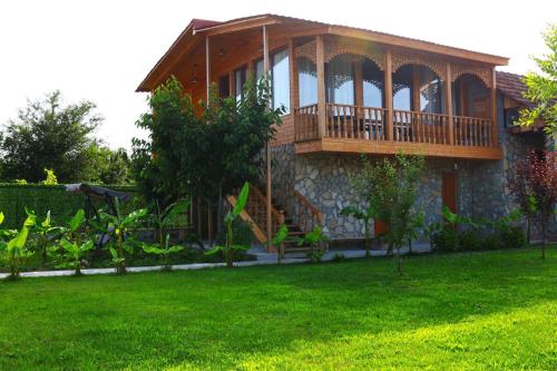 Φωτογραφία από το άλμπουμ του KHEDI winery 
