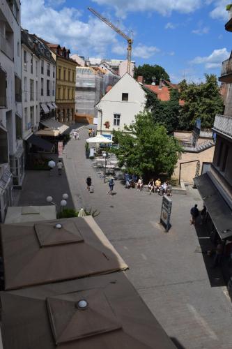 Η γειτονιά γύρω από ή μία γειτονιά κοντά σε αυτό το διαμέρισμα