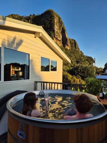 Nikauscapes - Hot Tub in Punakaiki Village