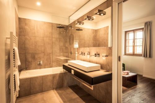 Koupelna v ubytování MALAT Weingut und Hotel