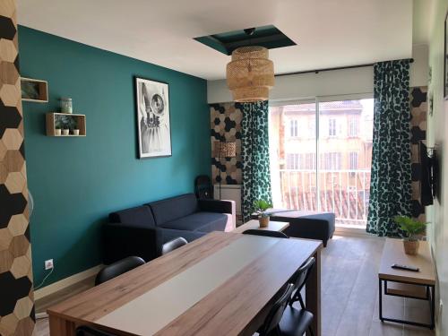 Appartement Central Décoré 8P Marseille Timone, La Plaine et mer