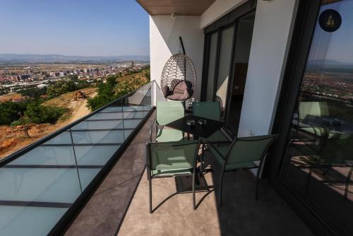 Balkoni atau teres di Villa Alpha Familiare