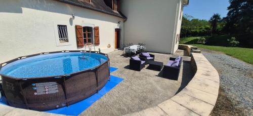 Foto Charmante maison - Terrasse, Piscine - Près de Pau 2