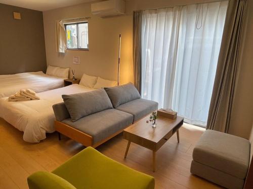 Central Tokyo,Skytree 2min by train,Akihabara 6min,Asakusa 10min,Shinjuku 22min direct access for each