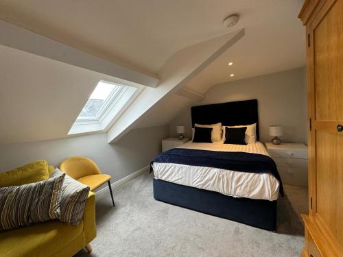 Ένα ή περισσότερα κρεβάτια σε δωμάτιο στο Abbey View Apartment in the heart of Youghal