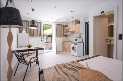 Holiday Homes 3 & 4 - Cozy Urban Retreats in the Heart of Kos