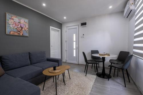 Χώρος καθιστικού στο Nika house