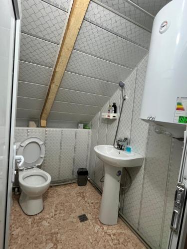 Ένα μπάνιο στο Guesthouse Malat
