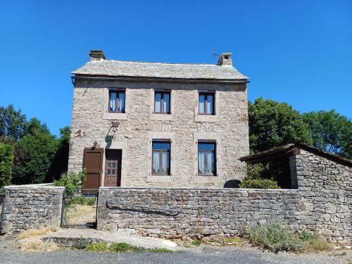 Gîte LES LILAS de RECOULES