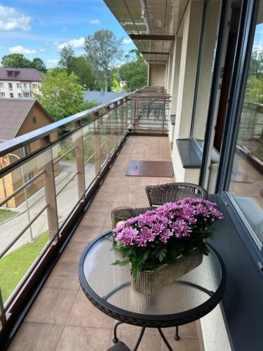 Balkoni atau teres di Lux Apartment