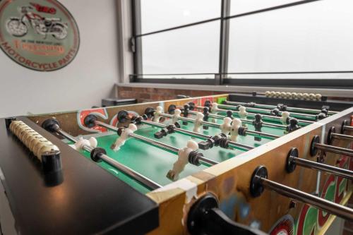 Η αίθουσα παιχνιδιών του Sunny 3BR Petone Apt - Close to Shops Transit