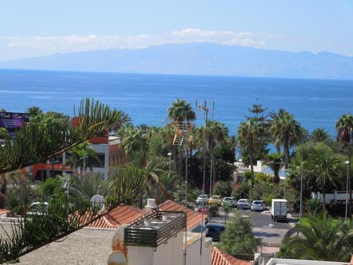 Apartment Jacaranda close to the beach, sea-view, pool, wifi, SAT-TV