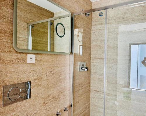 Lagos town center apartment near shops beaches