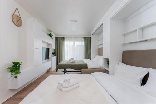 Bohomolca Chic Studio with Garden by BookingHost