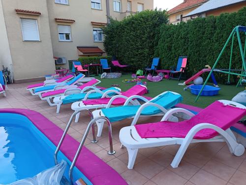 Princess&Prince Apartment with swimming pool and garden