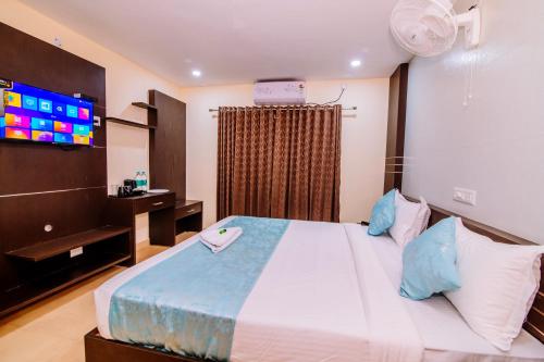 Postel nebo postele na pokoji v ubytování Hotel Shams Inn