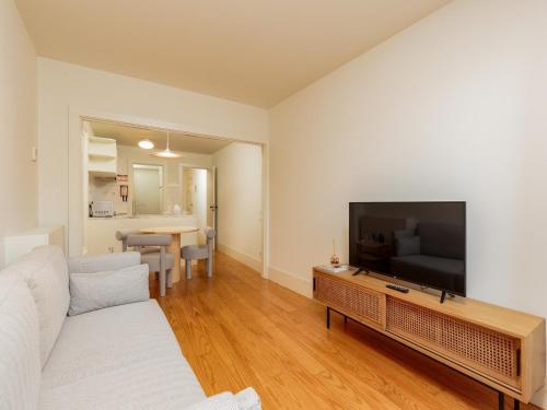 Apartment in Porto with balcony
