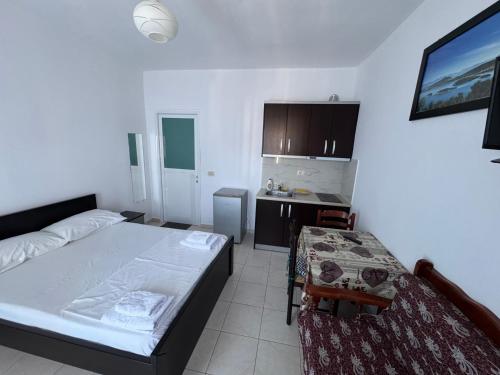 Gallery image of Villa Center & Pool Ksamil in Ksamil