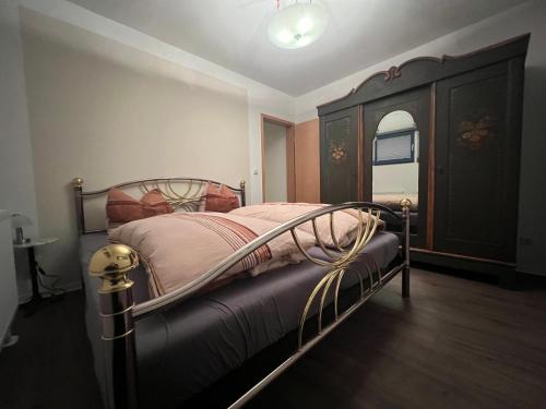 Ένα ή περισσότερα κρεβάτια σε δωμάτιο στο Maison Euba am Zeisigwald
