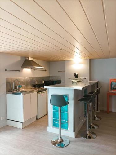 Bordeaux historic center Charming Duplex 5 travelers