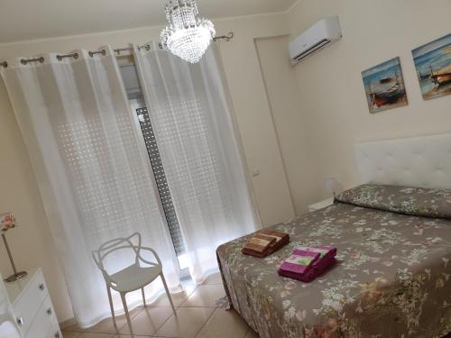 Gambar di galeri bagi Appartamento Relax in centro di Capo dʼOrlando