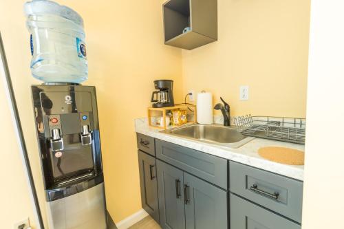 Dapur atau dapur kecil di Twin Pines Studios