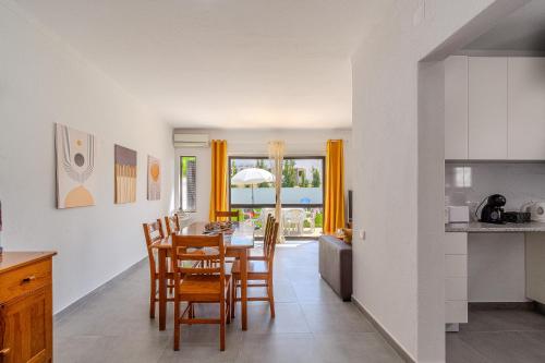 Vila Amélia by Sunnyway