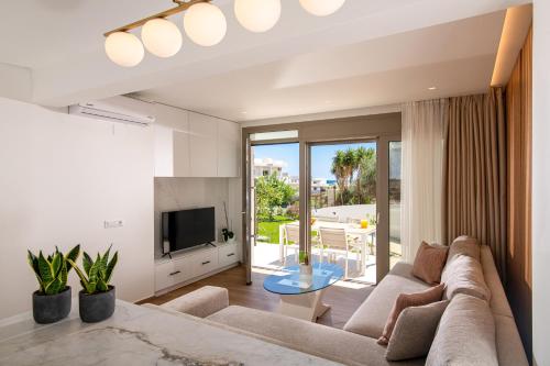 Lucy's Αpartment