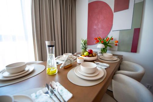Makanan di atau berdekatan apartmen