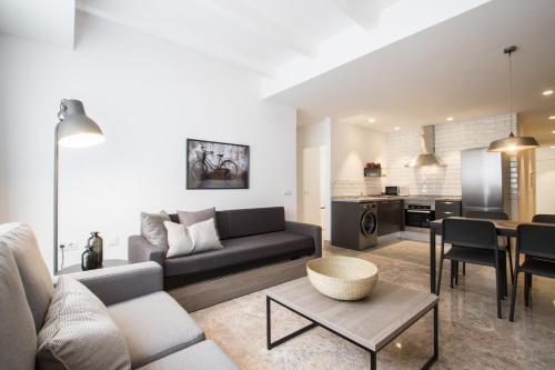 Apartamentos La Marina
